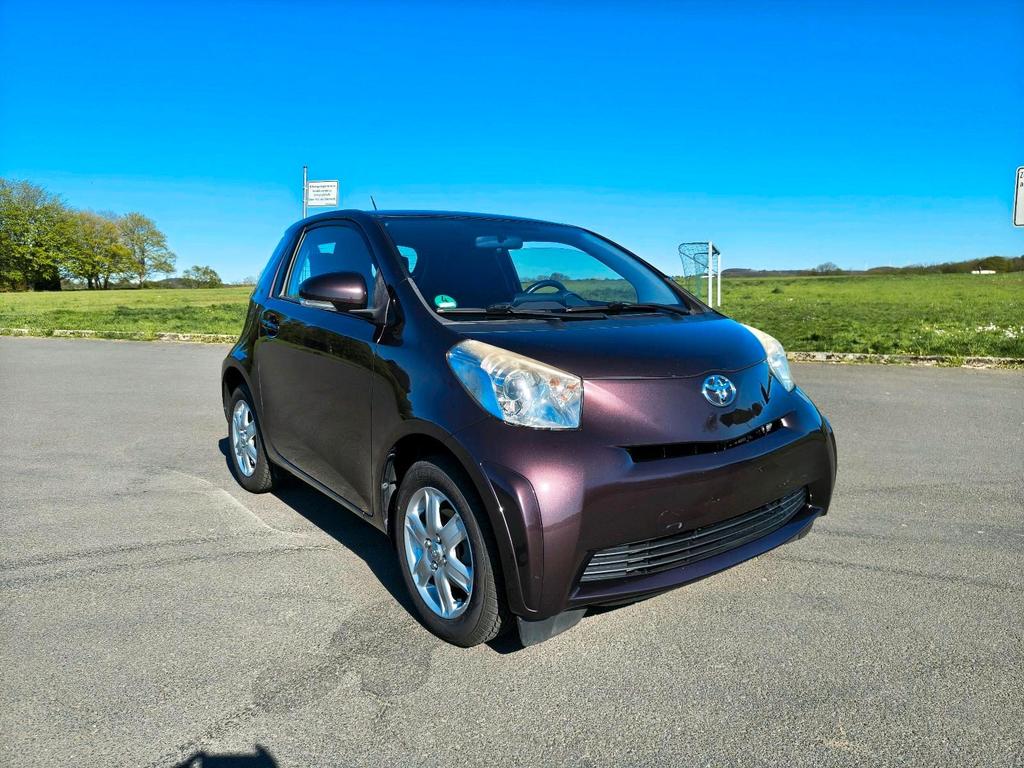 Toyota zum Verkauf kommt ein Toyota IQ