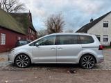 Volkswagen Sharan  Highline | Leder | ACC | AHK | 1. Hand  - gebrauchte VW Sharan aus dem Jahr 2021