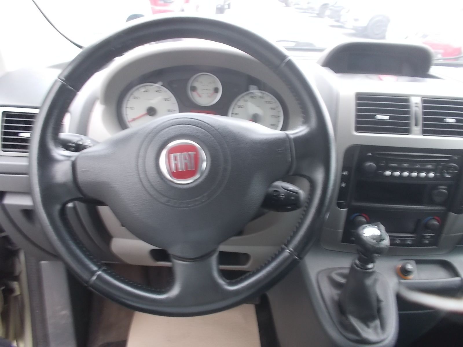 Fahrzeugabbildung Fiat Scudo Panorama Executive 165 Mjet AHK Standheiz.