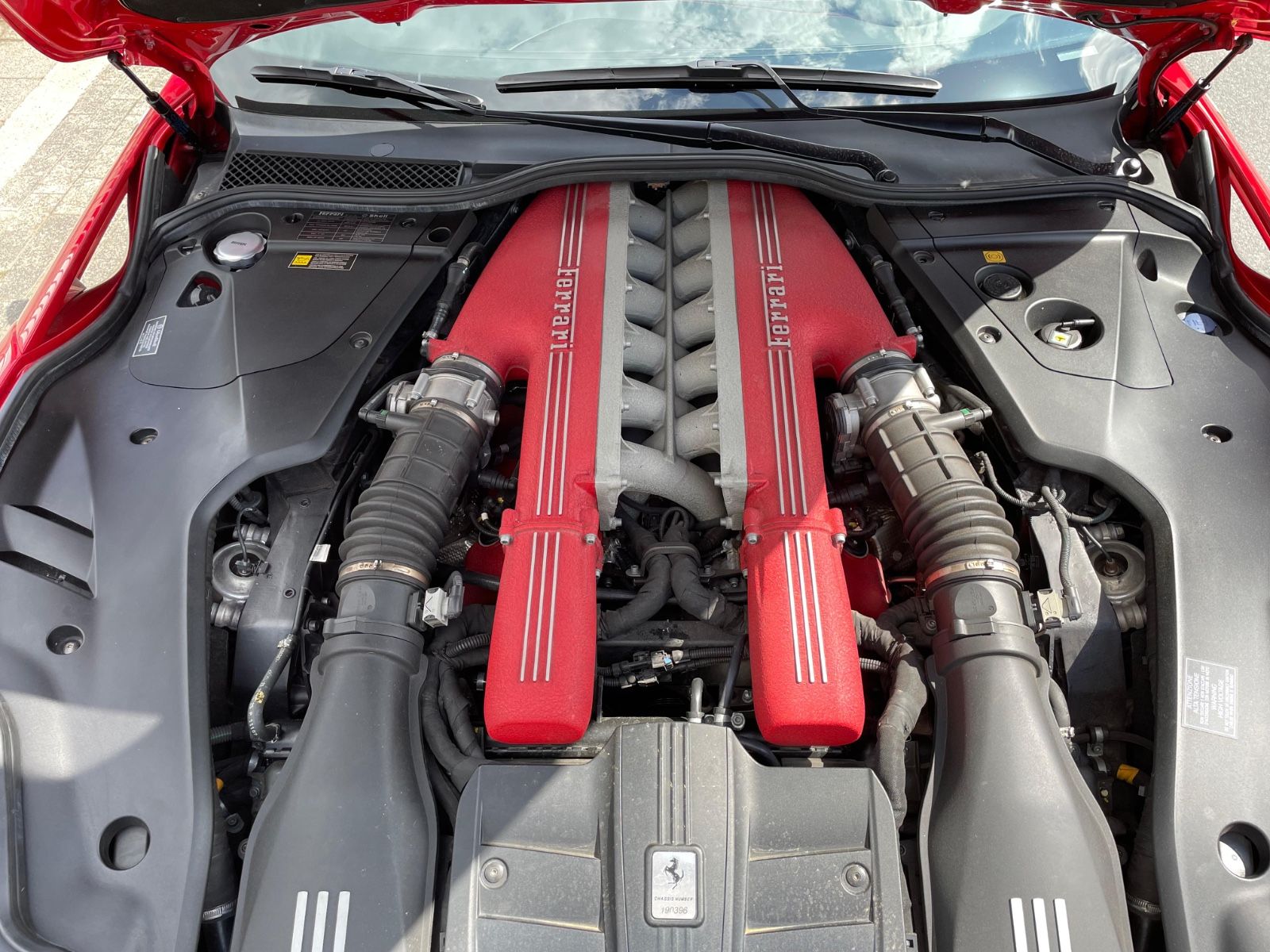 Fahrzeugabbildung Ferrari F12 Berlinetta Novitec |Carbon|LED Lenkrad|Navi|
