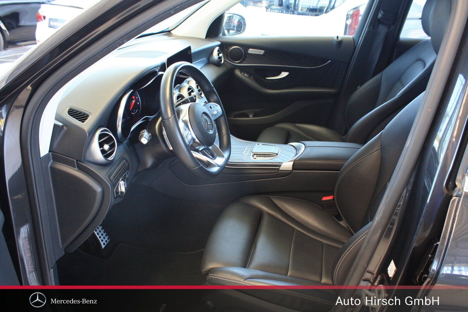 Mercedes-Benz GLC 300 e 4MATIC AMG Line Exterieur AHK Styling foto 5