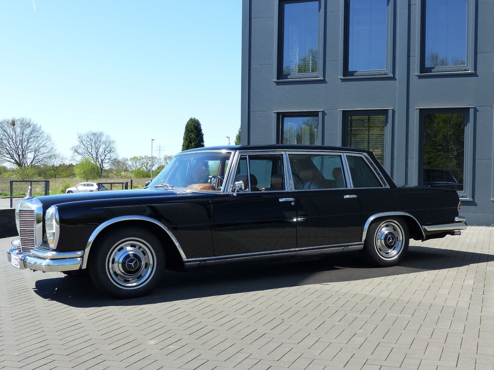 Fahrzeugabbildung Mercedes-Benz 600
