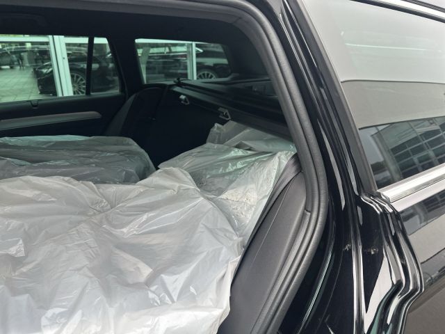 Passat Variant 2.0 TDI R-LINE 4Motion 19 ALU AHK