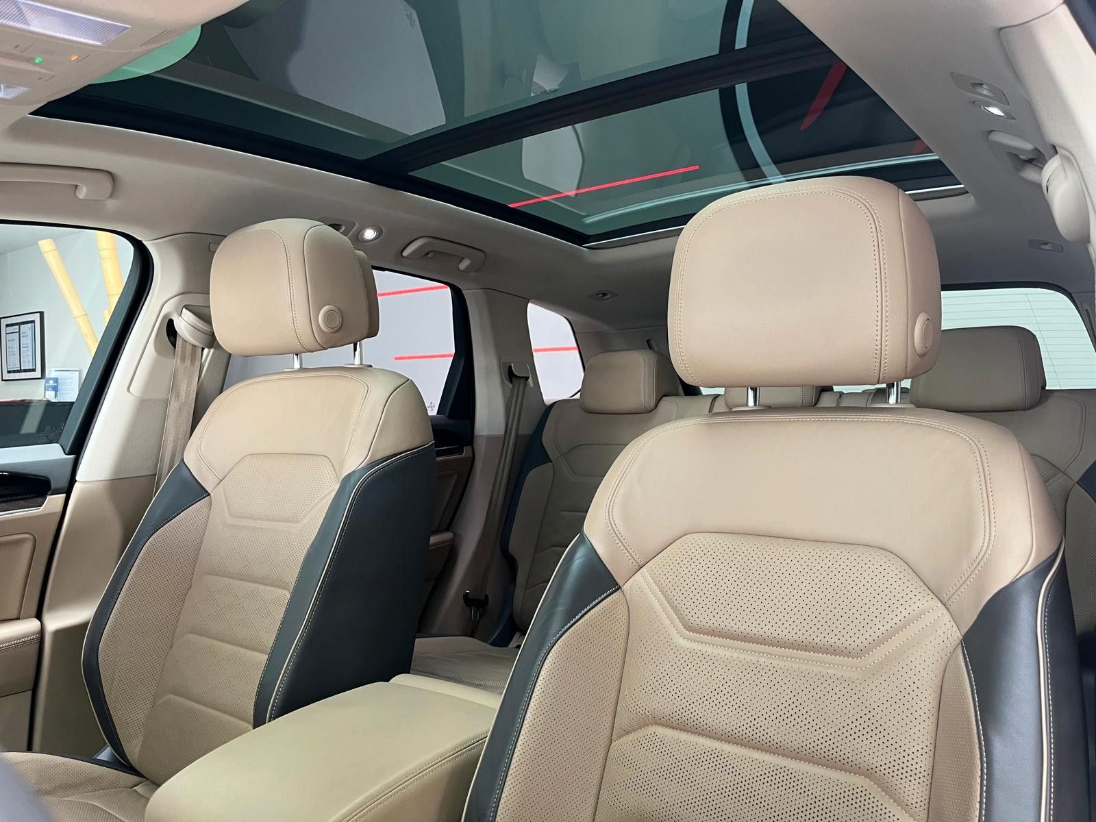 Fahrzeugabbildung Volkswagen Touareg 3.0 V6 TDI Atmosphere 4Motion*Luft*Pano*