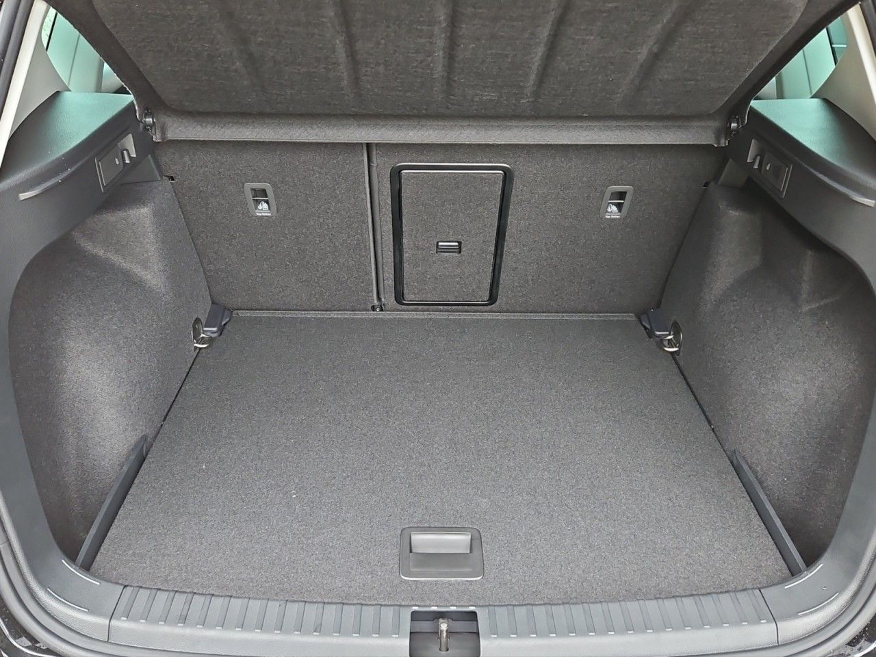 Fahrzeugabbildung CUPRA Ateca AHK,Navi,LED,el.Heckklappe uvm.