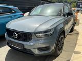 Volvo XC40 R-Design Plug-In R.Cam Navi Pano SHZ LED  - Volvo XC40 mit Hybrid-Antrieb