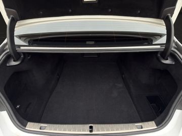 BMW 750 - 7