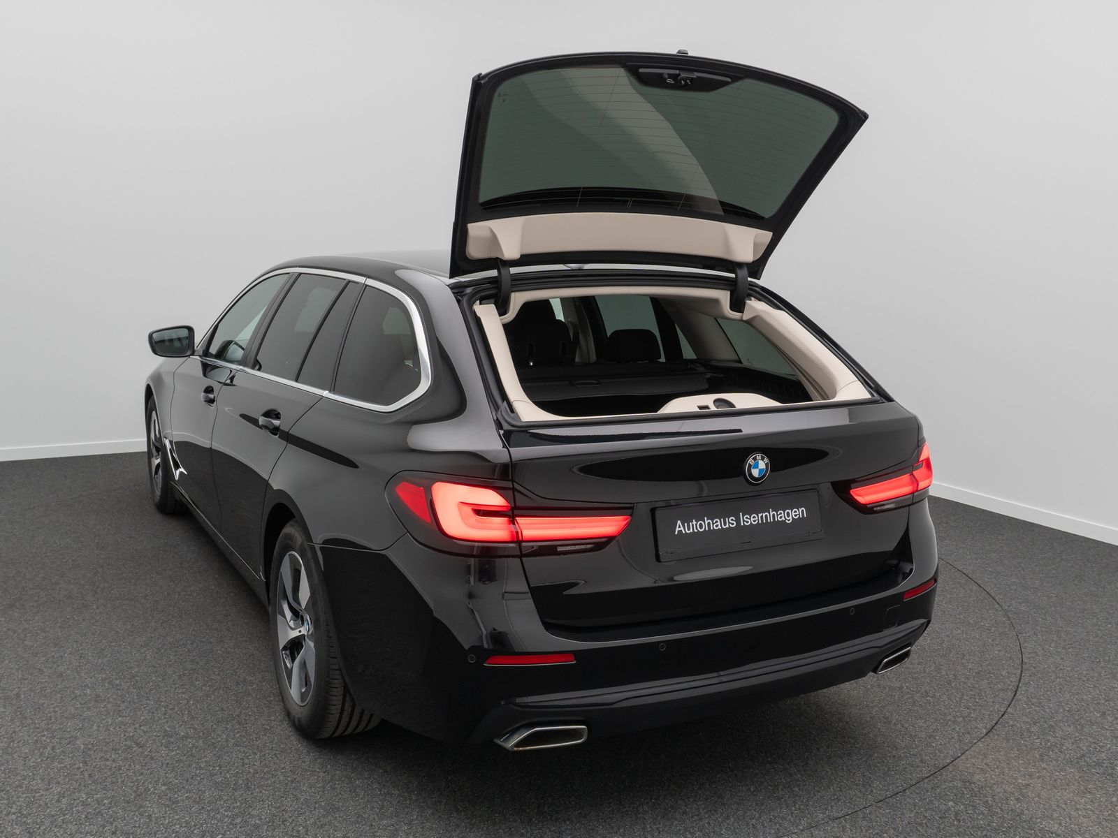 Fahrzeugabbildung BMW 520d DAB CockPit+ Lordos Stop&Go PDC Alarm LED