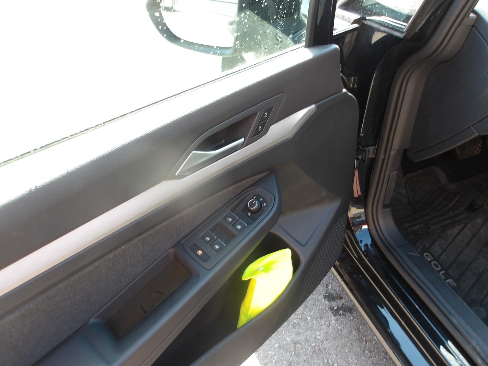 Volkswagen Golf VIII Lim. Life EXP -, миниатюра 15