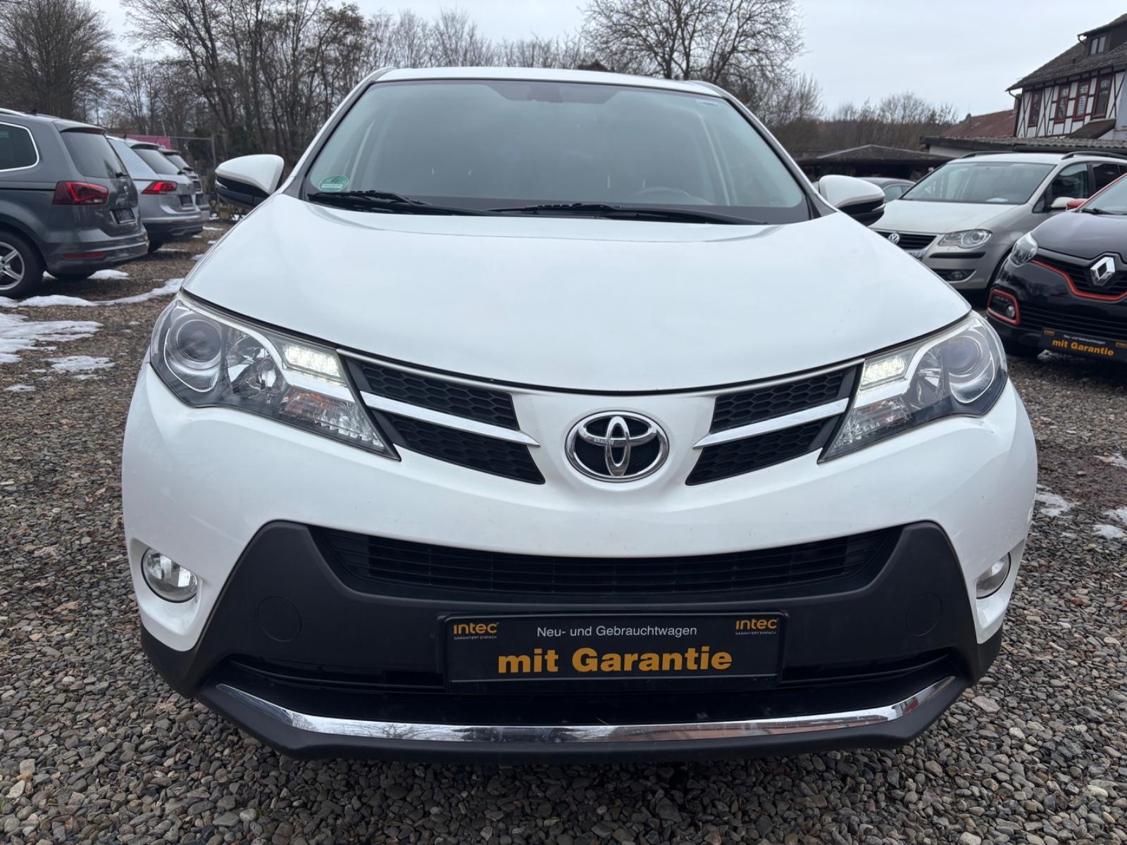 Toyota RAV4 D-2D Life Rückfahrkamera,8X Alufelgen,