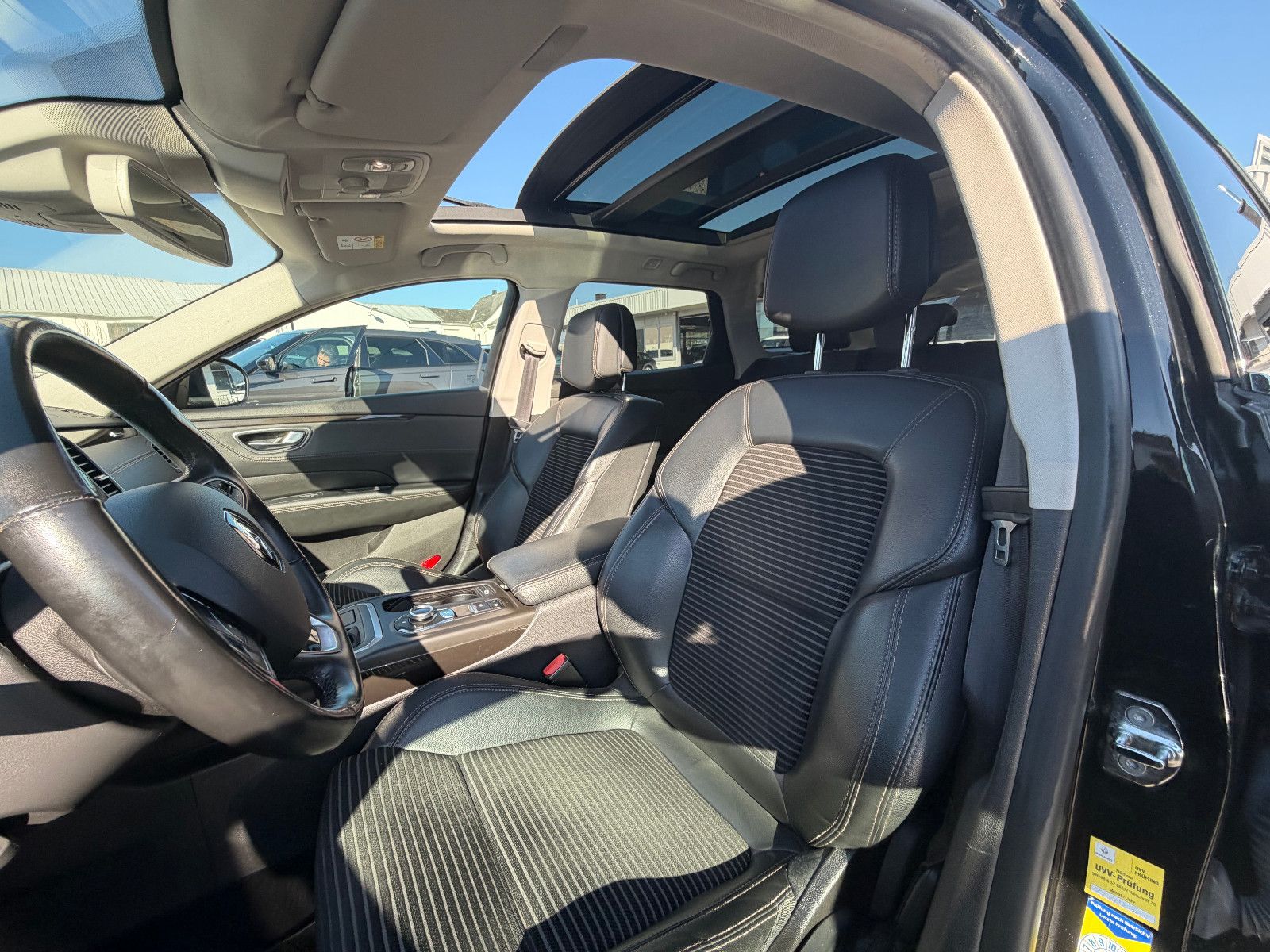 Fahrzeugabbildung Renault Talisman Grandtourer /BOSE/PANORAMA/HUD/ACC