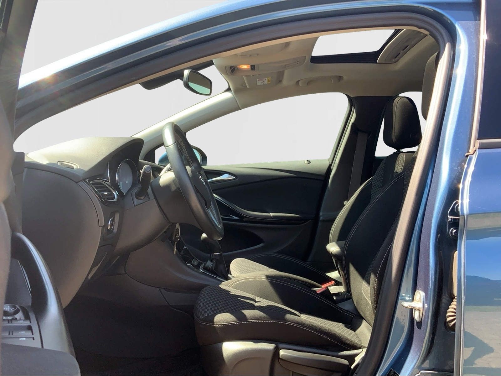 Astra K 1.0 Dynamic PDC,LED,AHK,Schiebedach.