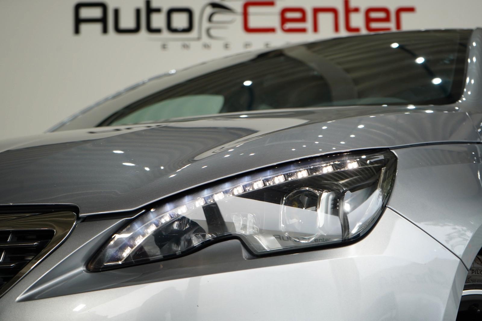 Peugeot 308 SW GT*1.Hand*Navi*Kamera*205 PS*Leder*