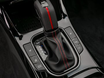 Hyundai i30 1.5 Spurhalteassi. Tempomat Totwinkelassi.