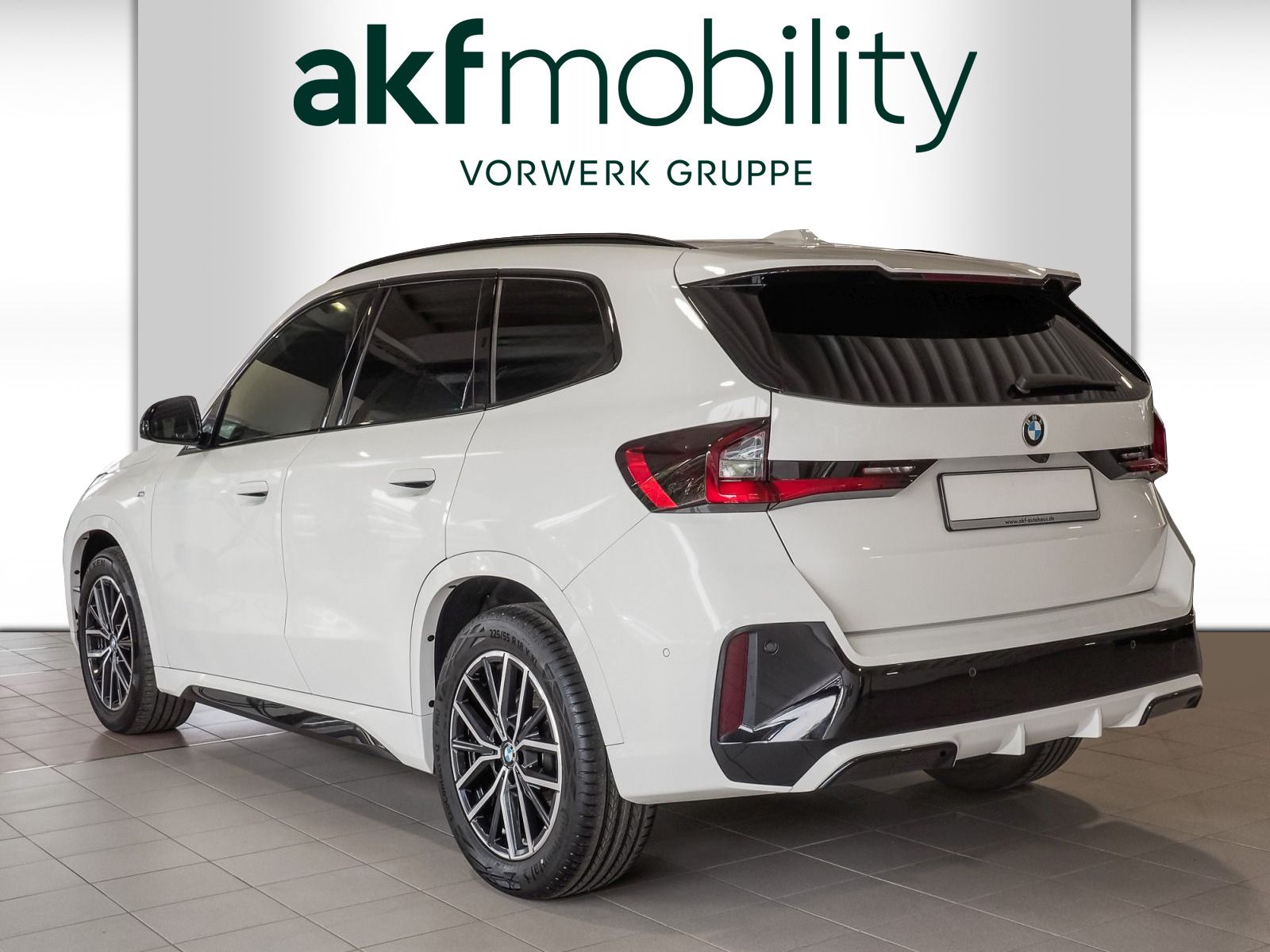 BMW X1 sDrive18d Automatic    M-SPORT - PANORAMA foto 4