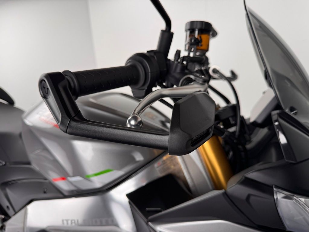 Fahrzeugabbildung Aprilia TUONO V4 *TOP-ZUSTAND *GARANTIE BIS 03.2027