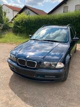 BMW 320i Touring  - BMW 320 aus 2001: Kombi, 320i
