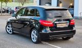 Mercedes-Benz B 180 Sport-Paket LEDER/XENON/KAMERA/SHZ/PDC - Mercedes-Benz B 180: Sport