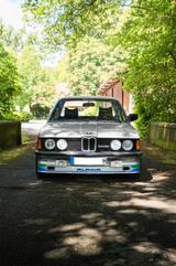 BMW E21 323i  - silberne BMW 323