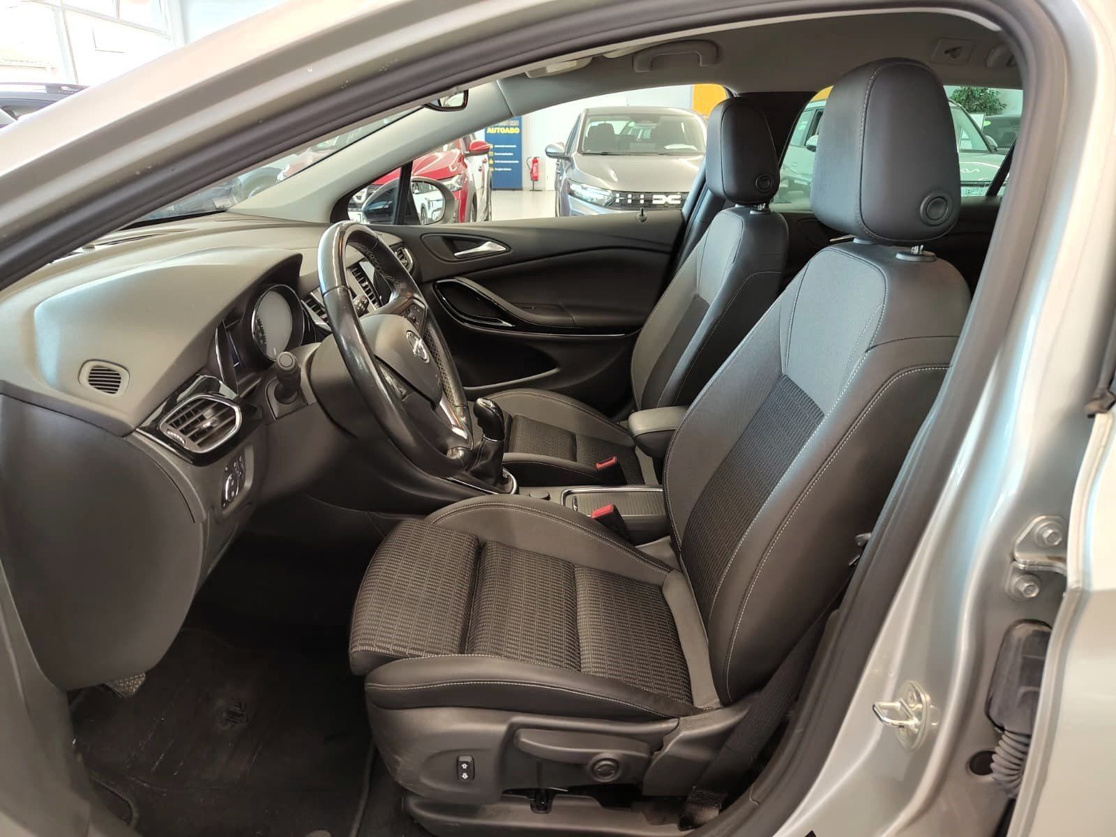 OPEL Astra  1.2 Turbo Sports Tourer Elegance Navi SHZ – Bild 9