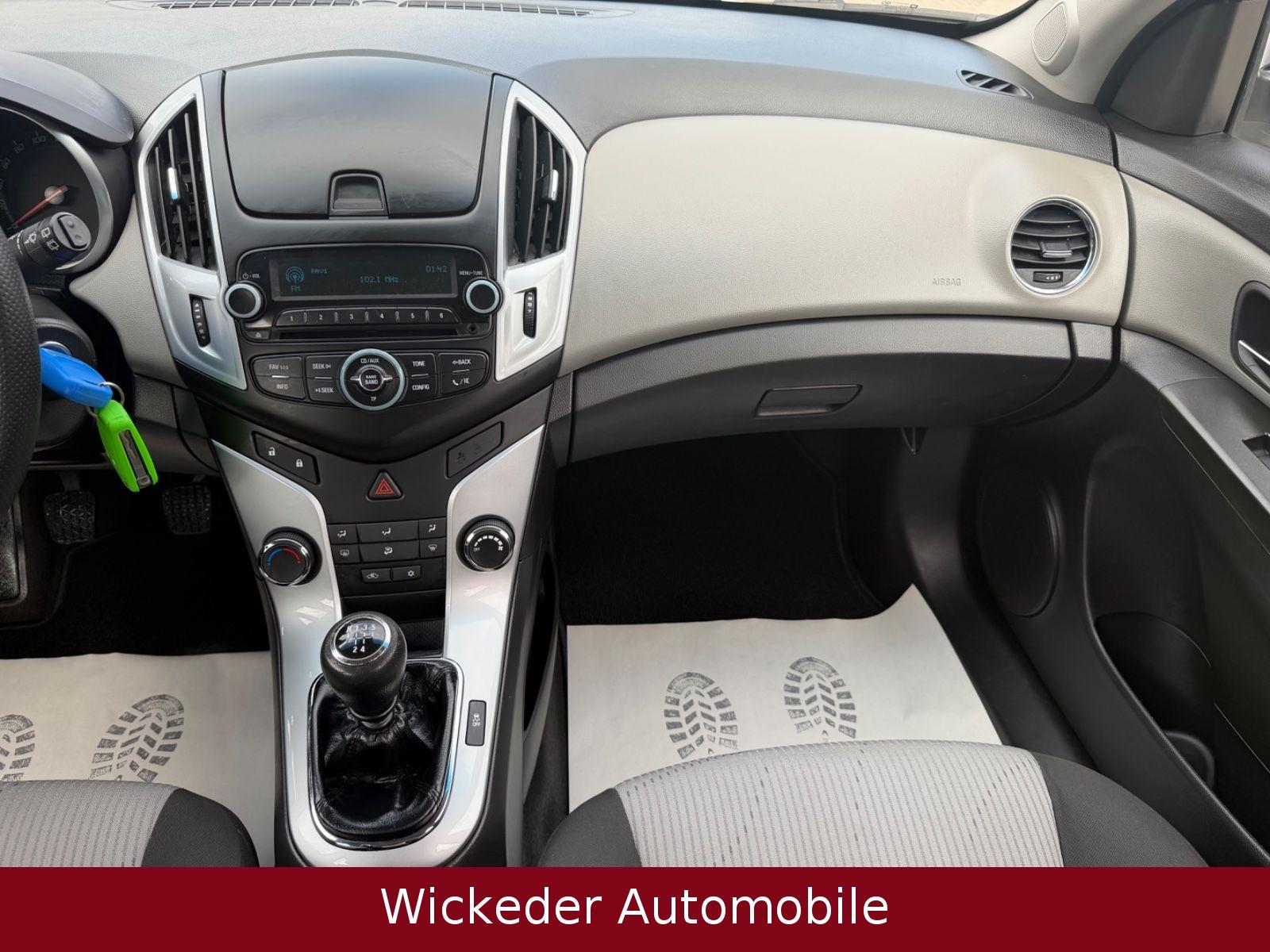 Chevrolet Cruze 2012 — photo 12