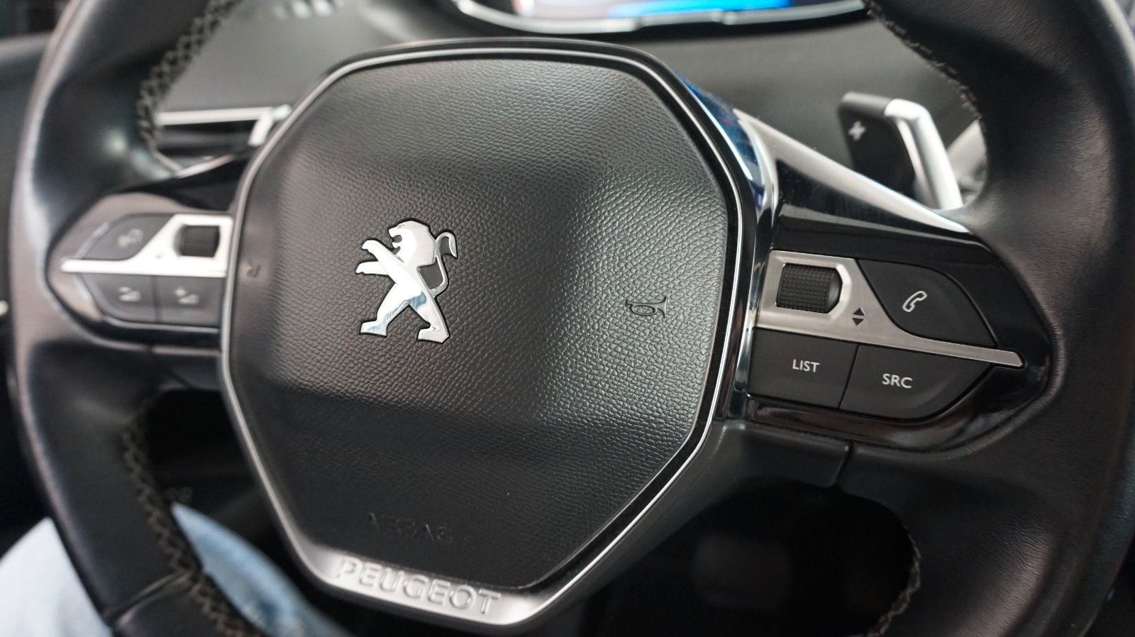 Fahrzeugabbildung Peugeot 5008 Active Business 7 Sitzer Scheckheftgepflegt