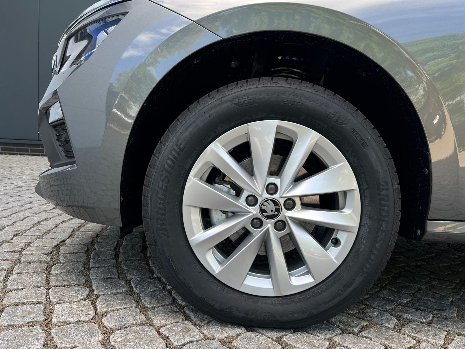 Fahrzeugabbildung SKODA Kamiq Selection 1.0 TSI DSG *AHK, LED, SmartLink