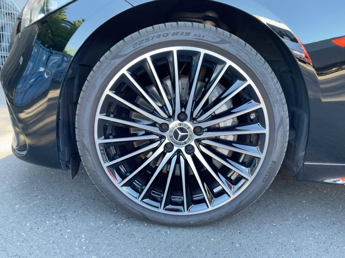 Fahrzeugabbildung Mercedes-Benz C 300 d T-Modell AMG/Night/AHK/Kamera