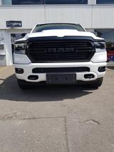 Dodge RAM 5,7ltr  Crew Laramie Night Ram Box Split Tai - Dodge RAM Laramie Night Gebrauchtwagen