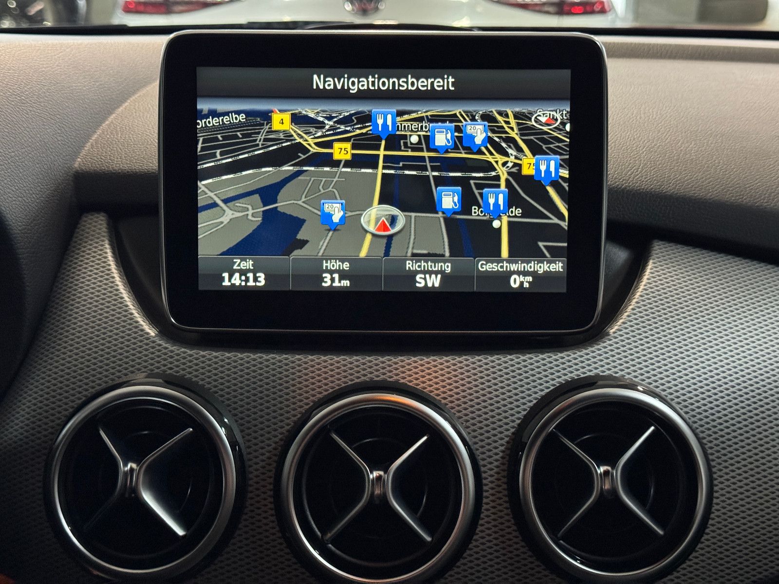 Fahrzeugabbildung Mercedes-Benz B 200 7G-DCT SPORTPAKET URBAN AMG NIGHT COMAND