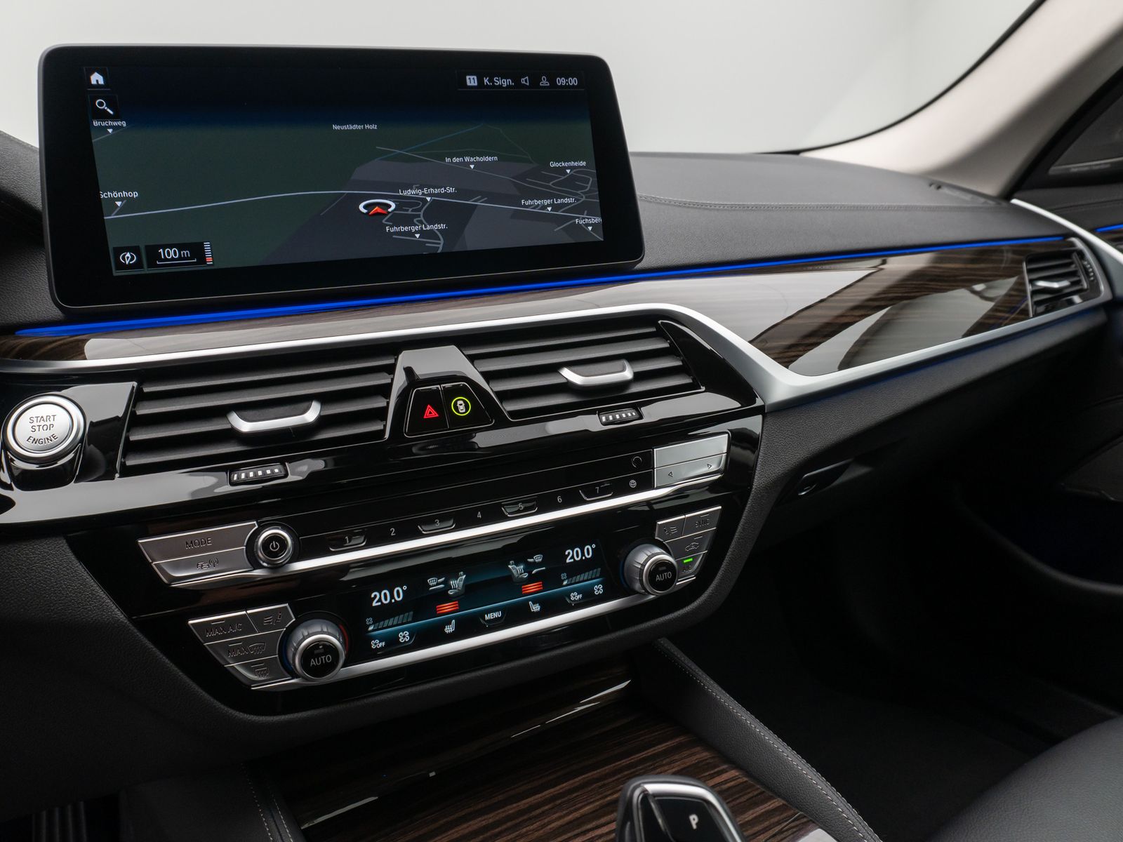 Fahrzeugabbildung BMW 540i xD LuxuryLine Kamera Laser HUD H/K Komfort