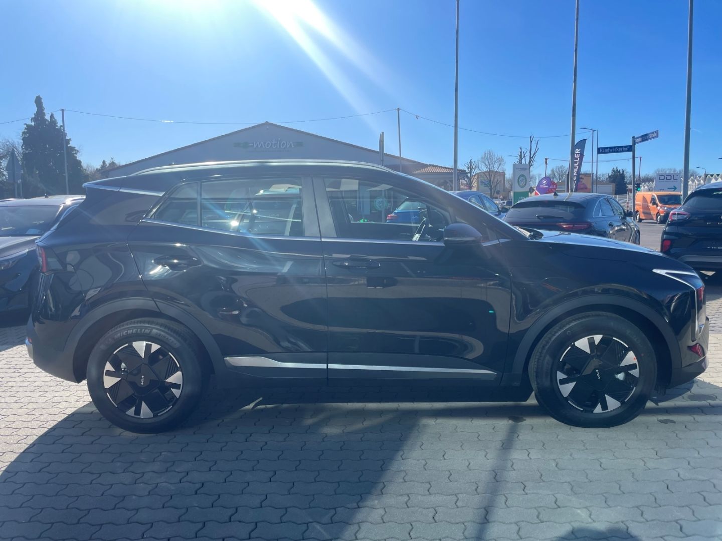 Fahrzeugabbildung Kia Sportage Vision Kamera SHZ vo/hi LED Navi DAB