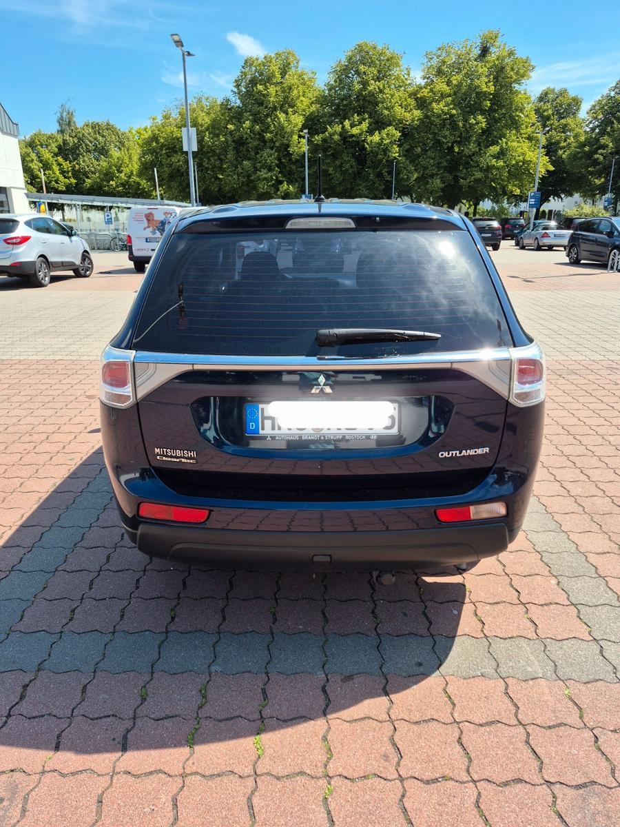 Mitsubishi Outlander 2.0 Benziner ClearTec 2WD -