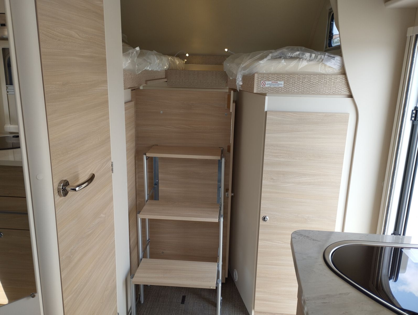 Fahrzeugabbildung Eura Mobil Activa One AO 650 HS Travel Pakete, Automatik