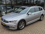 Volkswagen Passat Variant 1.6 TDI Highline R-Line*Panorama* - Volkswagen Passat Variant: 1.6