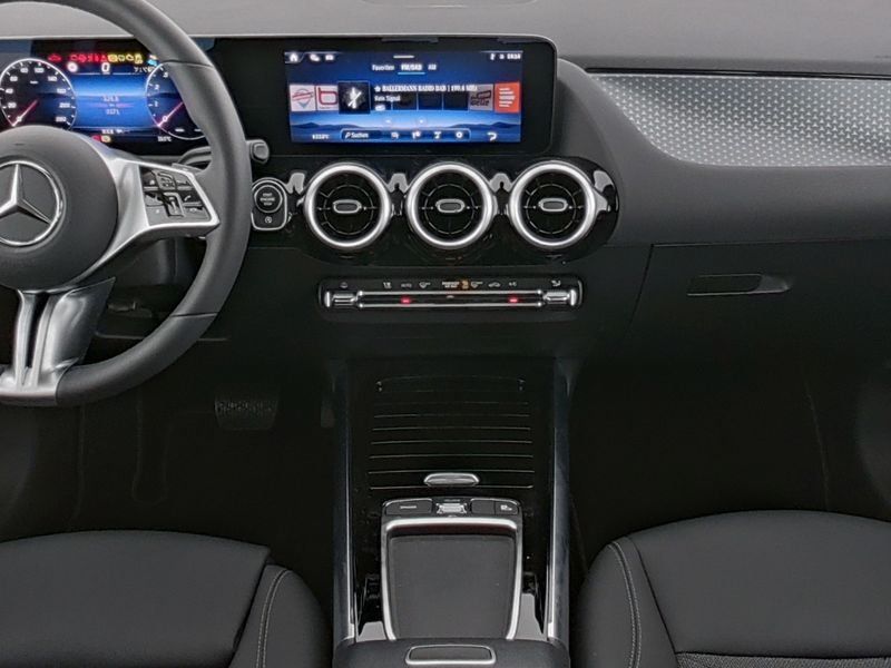 Fahrzeugabbildung Mercedes-Benz B 180 PROGRESSIVE*FAP*APPLECAR-PLAY*KAMERA*DISTR