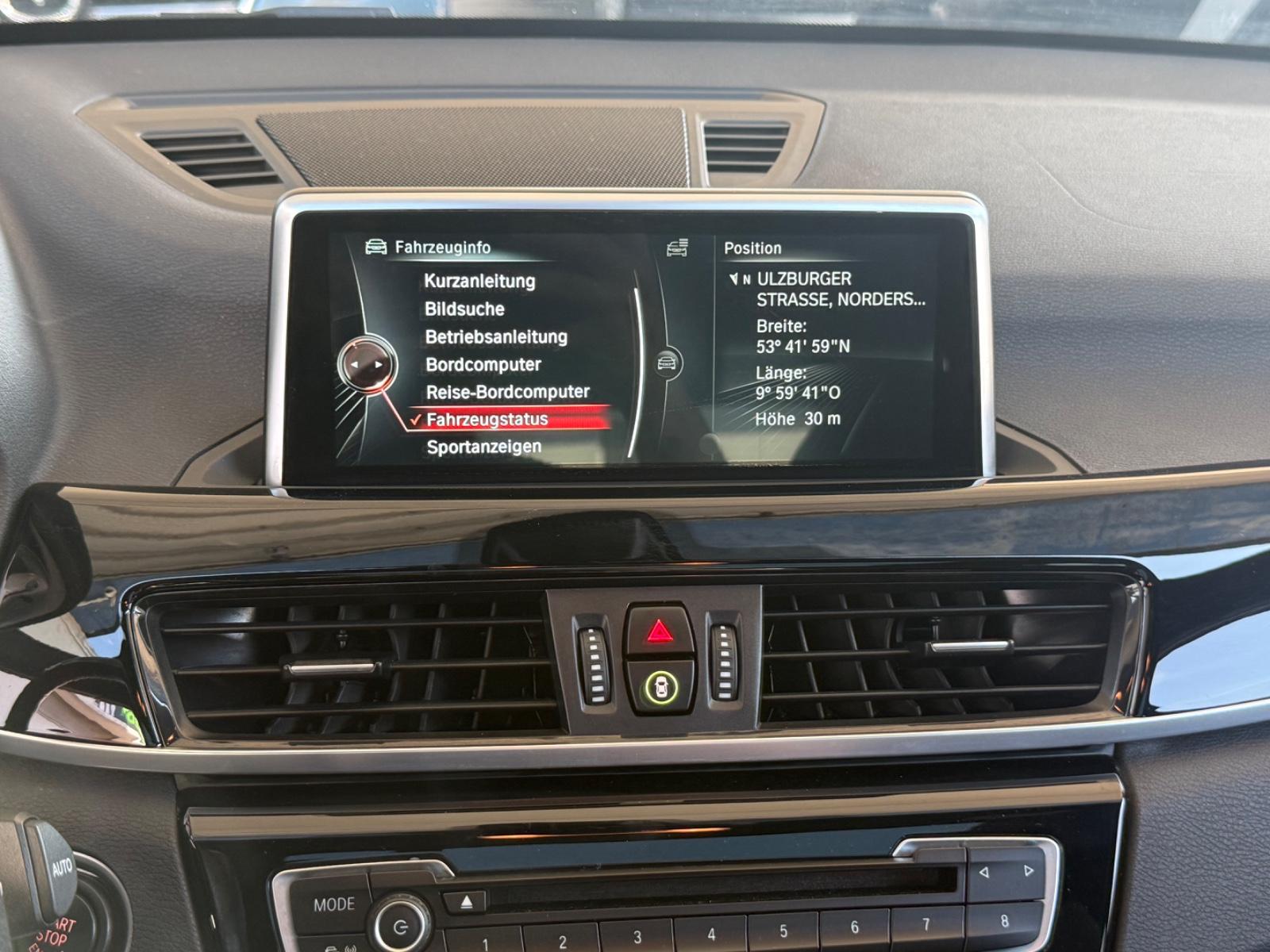 BMW X1 xDrive 20i Panorama / Head up / Kamera