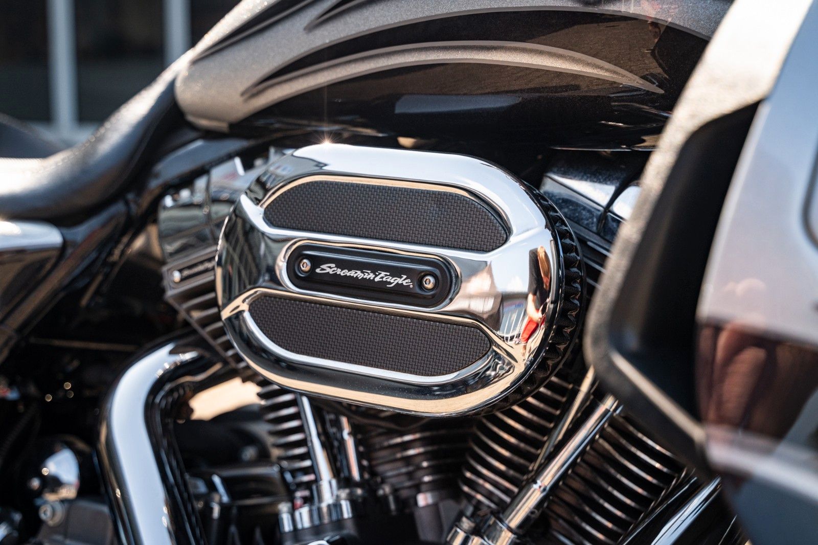 Fahrzeugabbildung Harley-Davidson CVO STREET GLIDE 110 cui FLHXSE - Kesstech-