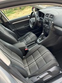 Volkswagen Golf - 5