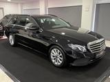 Mercedes-Benz E 200 d T 9G *NAVI*AHK*LED*PDC*EL.HECK*KLIMA* - Mercedes-Benz E 200 in Oberhausen