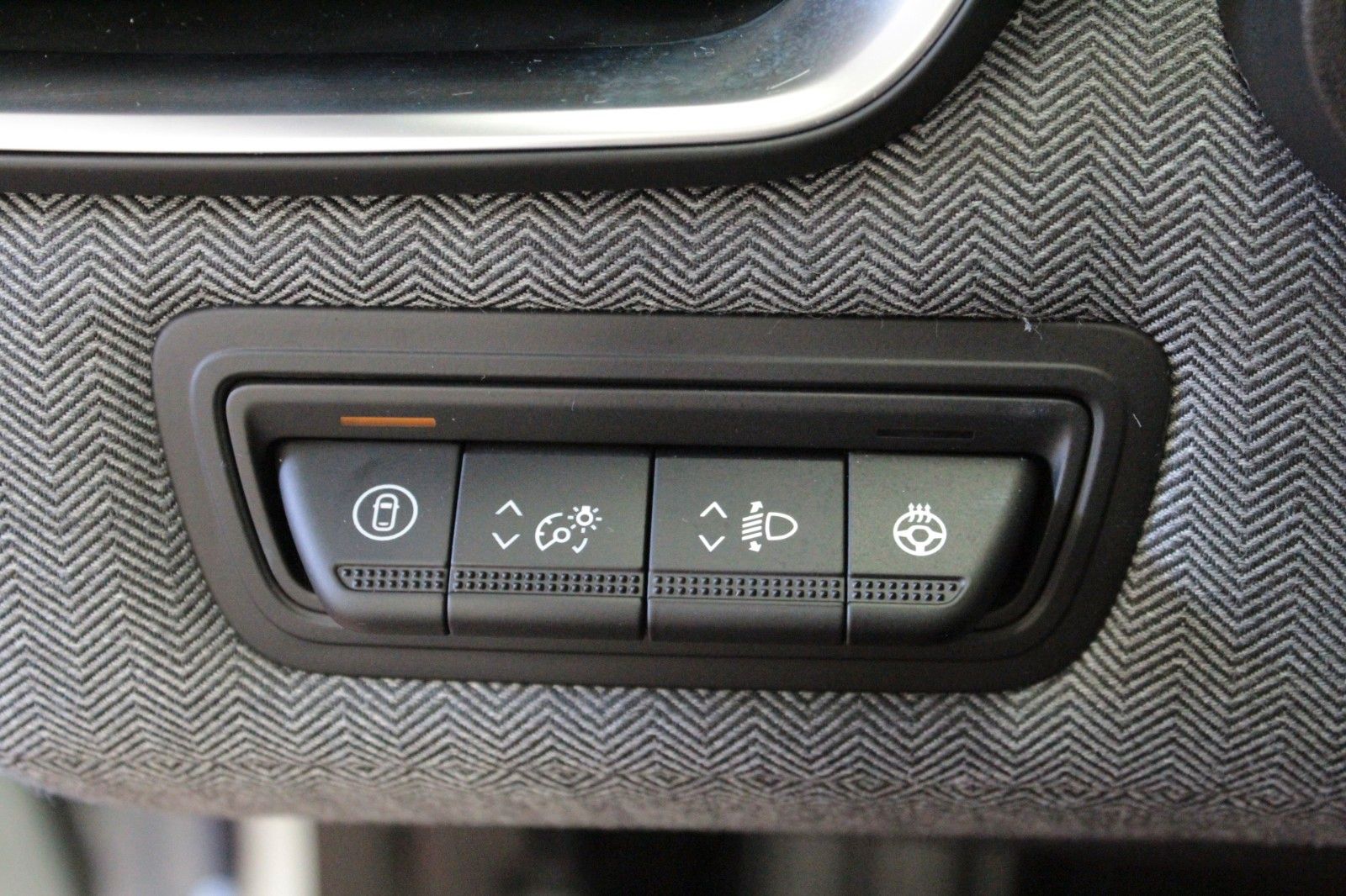 Fahrzeugabbildung Renault Clio TCe 90 Techno *Winter-*&*Look-Paket*