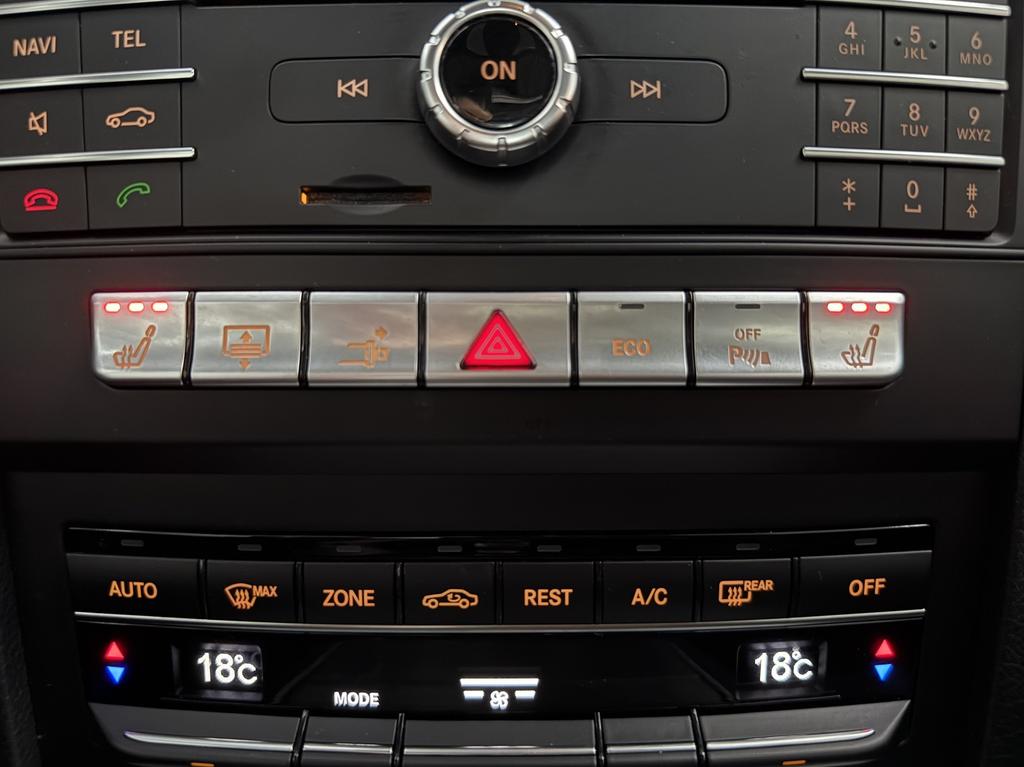 Mercedes-Benz E 320