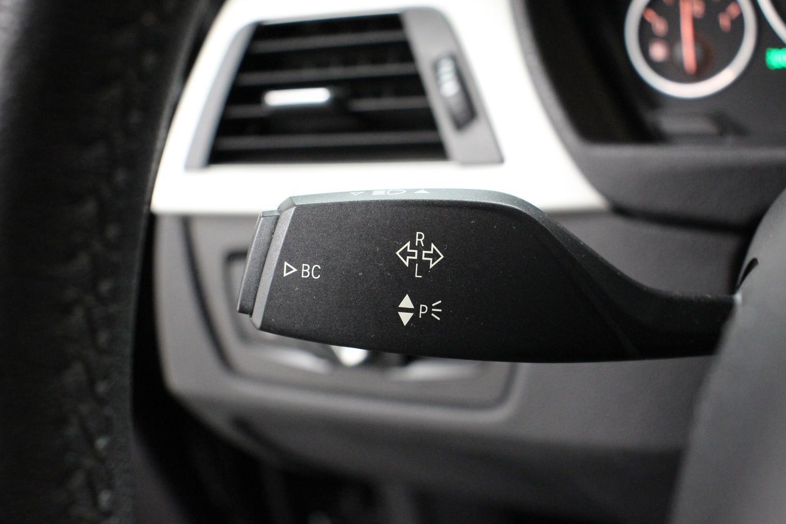 BMW 318i Touring Autom. *LED/KLIMA/EL.HECKKLAPP/PDC*