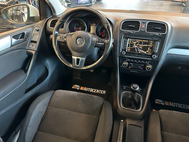 Volkswagen Golf VI*TEMPO*NAVI*PDC*ALCANTARA*1-HAND*