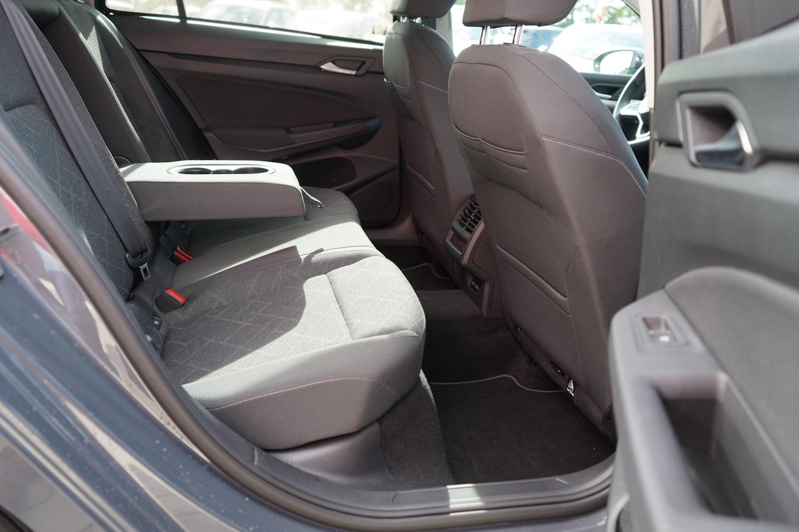 Volkswagen Golf VIII Variant Life eTSI LED Navi App-Connect
