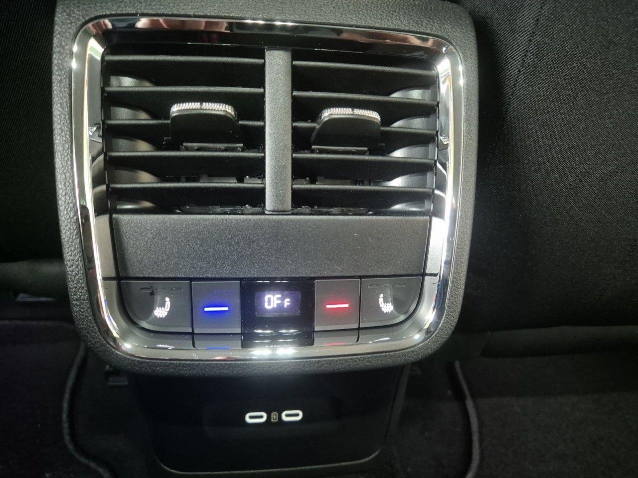 Fahrzeugabbildung SKODA Octavia Combi Style 2.0 TDI DSG AHK/NAVI/HEAD-UP