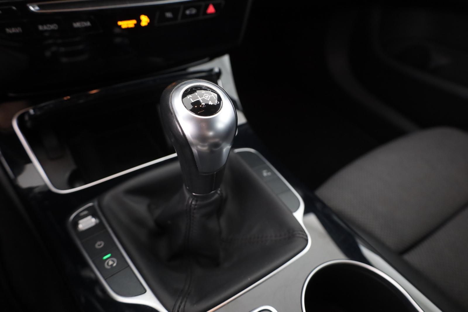 Mercedes-Benz C180 T Avantgarde LED Navi Sitzheizung Tempomat