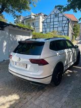Volkswagen Tiguan Allspace R-Line Black 4Motion PANO ACC  - Volkswagen Tiguan Allspace in Gelsenkirchen