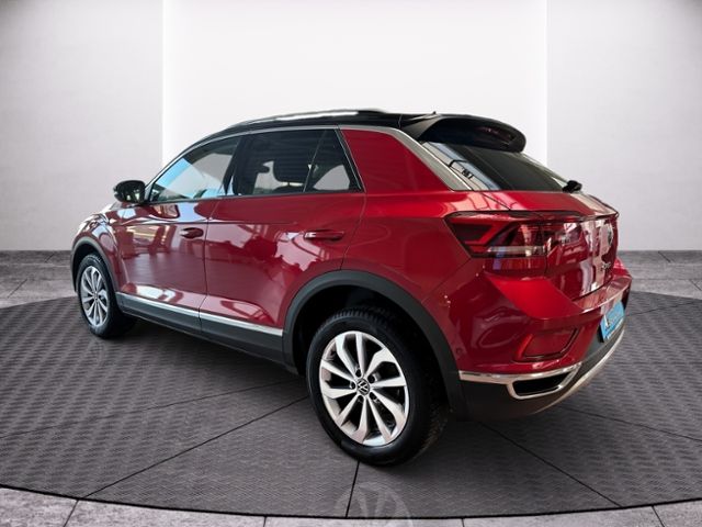 Fahrzeugabbildung Volkswagen T-ROC Style 1.5 TSI DSG LED PLUS FAHRSCHULPEDALE