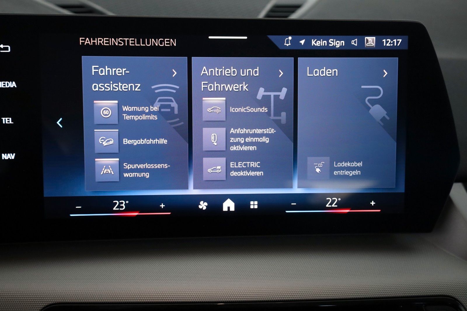 Fahrzeugabbildung BMW X1 xDrive25e,Navi,LED,Kamera,SH,CarPlay
